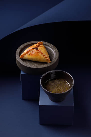 Эчпочмак с начинкой из говядины, утки и картофеля, ресторан «Умай», Казань 