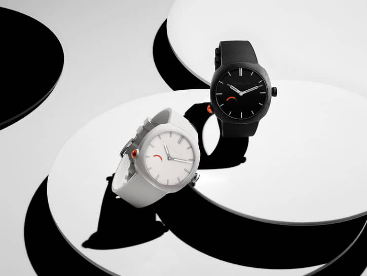 H. Moser & Cie. Streamliner Pump x Reebok 