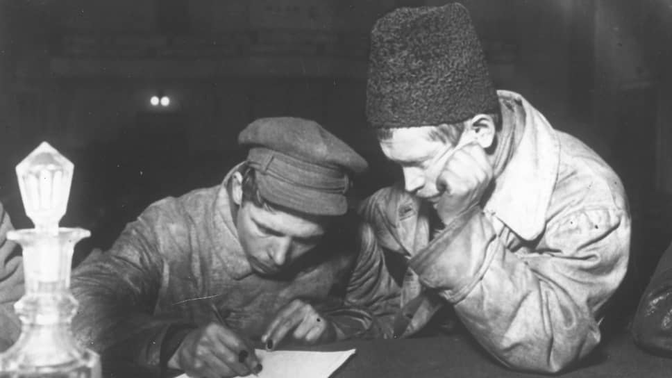 В ходе Всесоюзной переписи населения 1926 года рабочими себя назвали 5,6 млн человек 