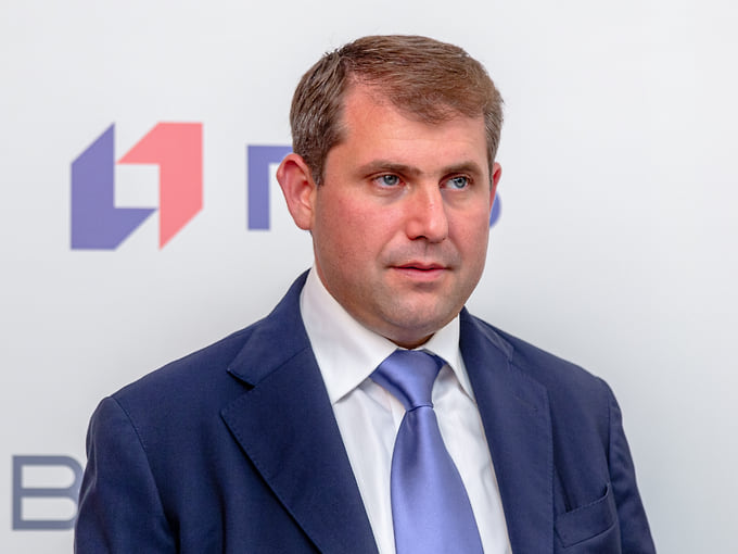«Сейчас у нас нет проблем с переводом в любую точку мира»
