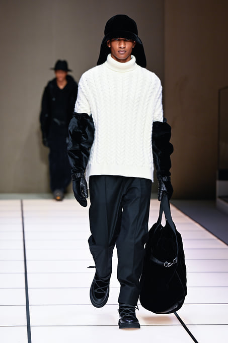 Свитер Giorgio Armani (ЦУМ)