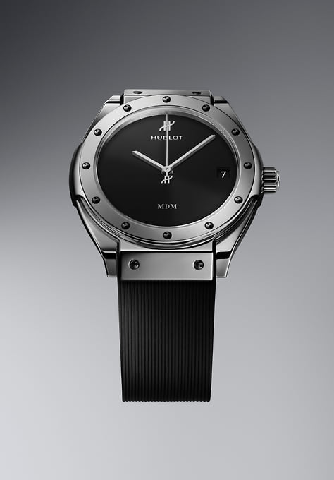 Hublot Classic Fusion Tributo в корпусе из белого золота