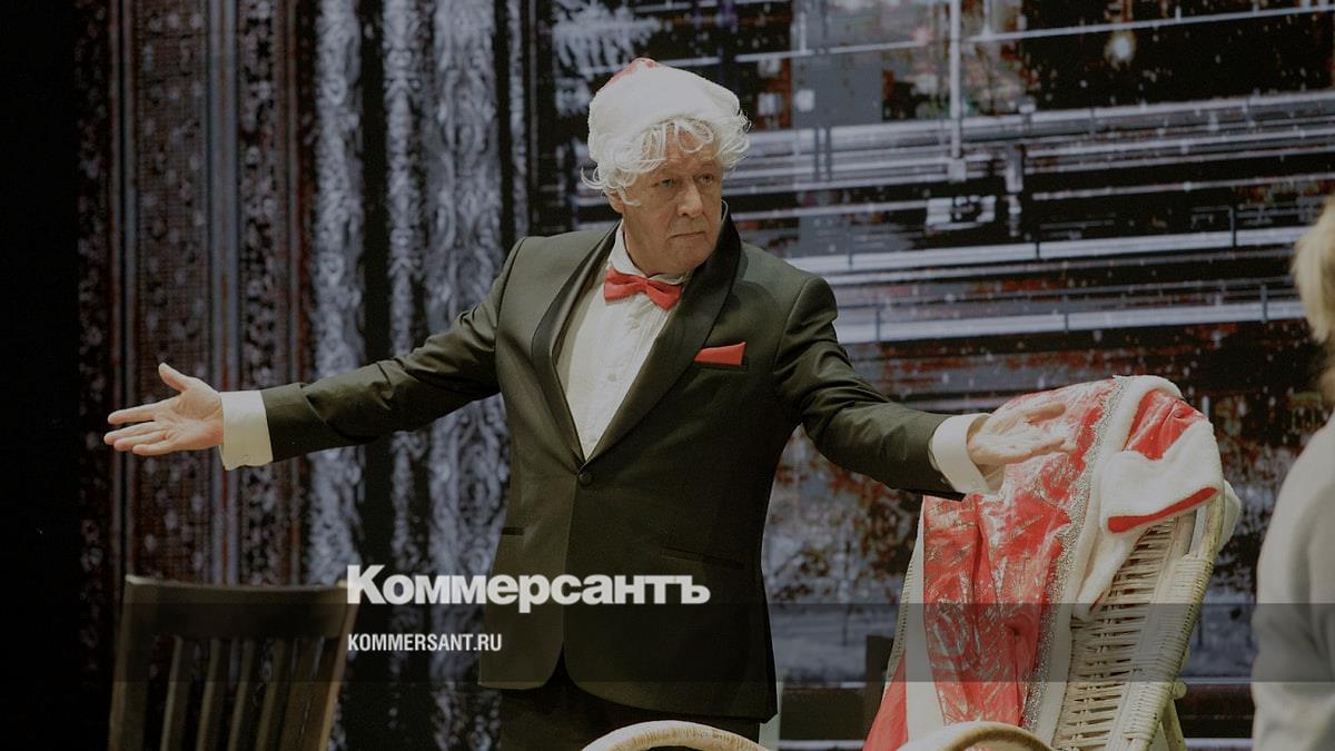 Михаил Ефремов впервые после освобождения из колонии вышел на сцену