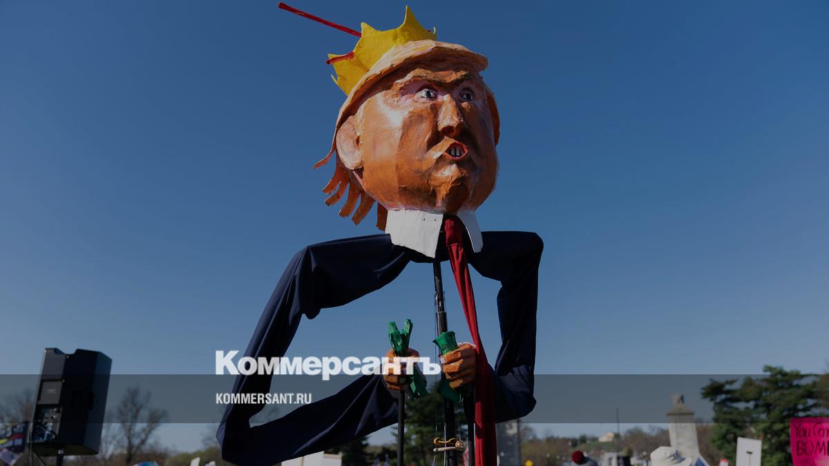 В США прошли новые протесты против политики Трампа