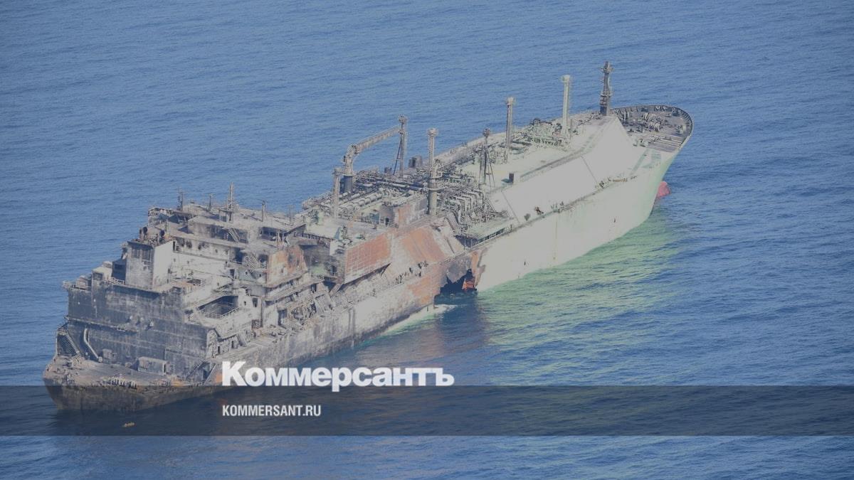 Египетское судно взяло на буксир атакованный ВСУ газовоз «Арктик Метагаз»
