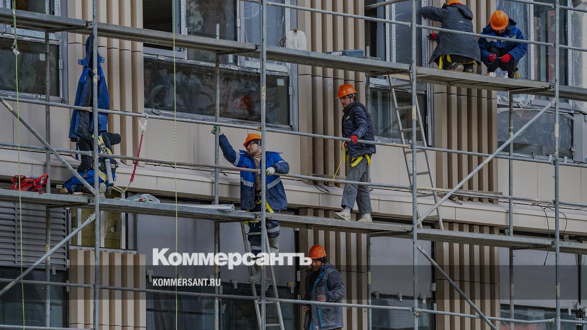 Строительный рынок труда в России: рост доли индийских рабочих и смена ...