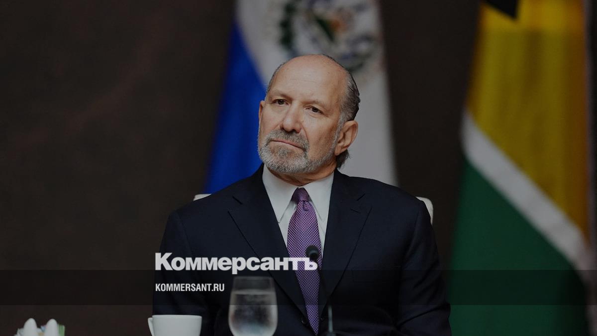 Politico: Трамп обсуждал возможность отставки министров торговли и труда