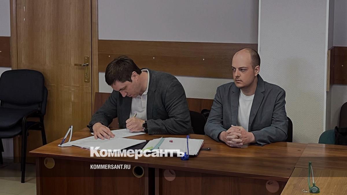 Глава Popcorn Books дал показания на гендиректора «Эксмо» по делу о продаже ЛГБТ-книг