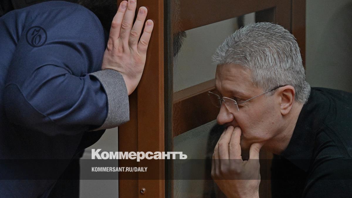 Верховный суд утвердил 13 лет колонии для Тимура Иванова по делу о паромах и выводе миллиардов