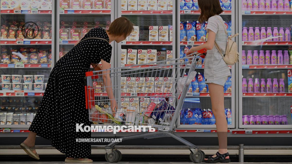 Россияне переключились на еду: доля трат на продукты в торговых центрах выросла до 24%