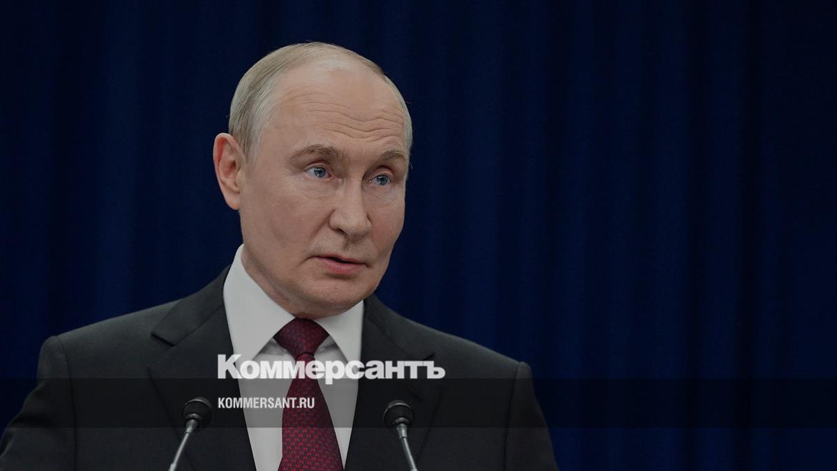 Владимир Путин раскрыл смыслы слова «мир» на фестивале молодежи
