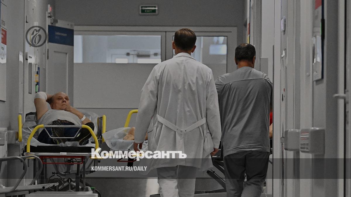 Минздрав обязал главных внештатных специалистов иметь докторскую степень и 10 лет стажа