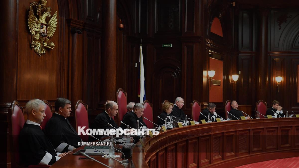 Конституционный суд обязал выплачивать компенсацию госслужащим при отказе от переезда в другую местность