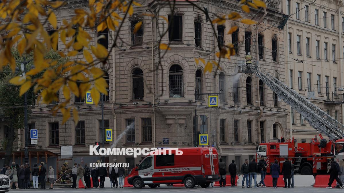 В Санкт-Петербурге потушили пожар в особняке Миллера