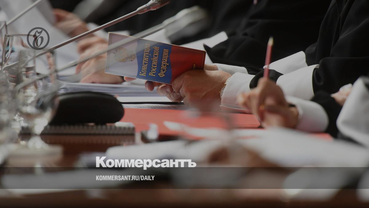 Внебрачная дочь профессора оспорила в Конституционном суде сроки вступления в наследство