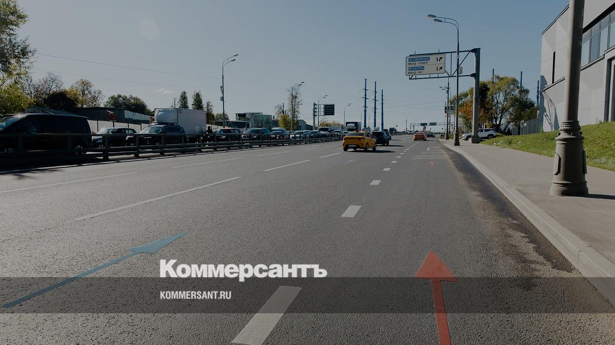 В Москве нанесли цветную разметку со стрелками на проспекте Генерала Дорохова