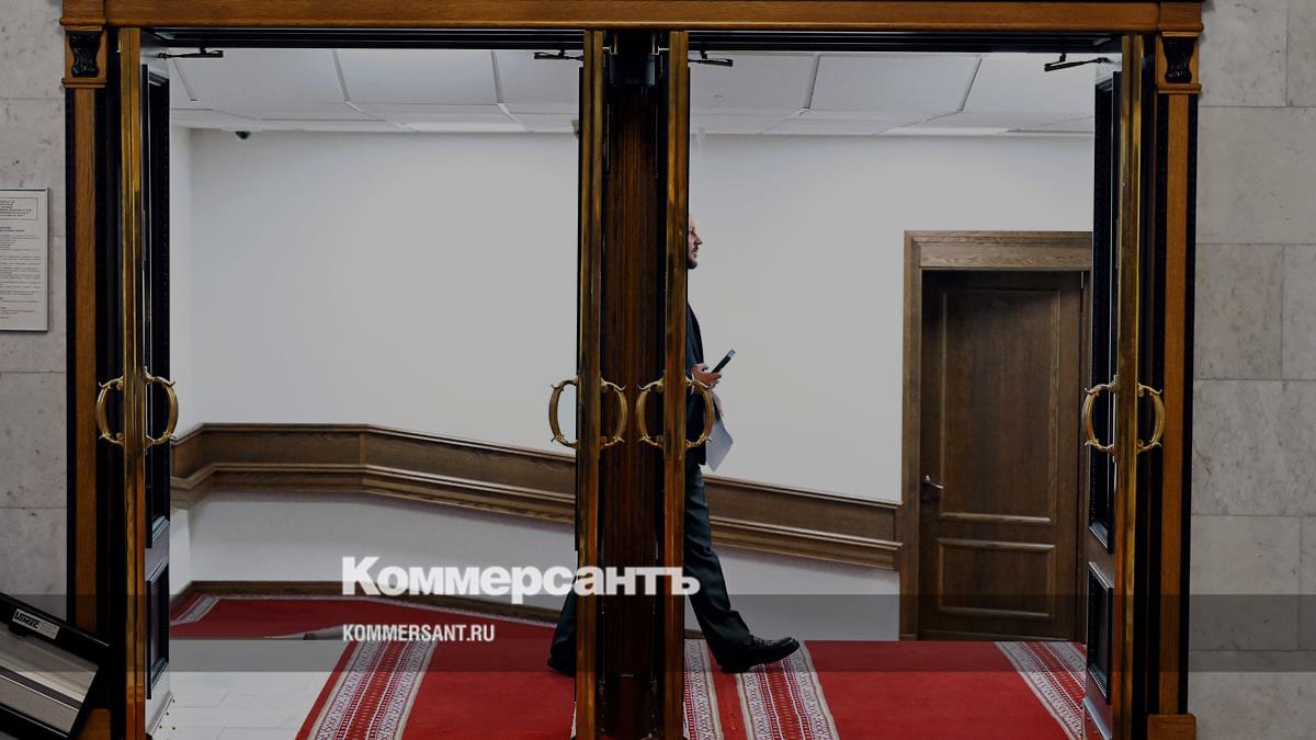 Трамп назвал безобразием удары Украины по российским НПЗ и потребовал сажать за утечки