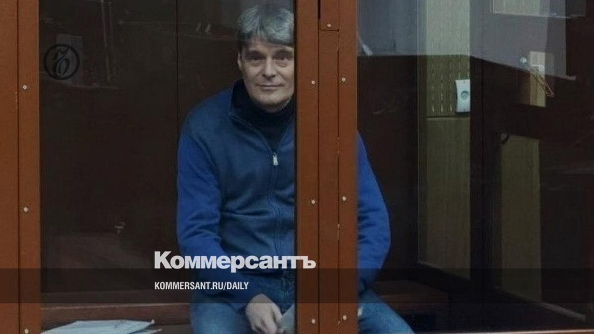 Мосгорсуд оставил в СИЗО музыкального продюсера Андрея Черкасова по делу о правах на хиты «Руки вверх!»