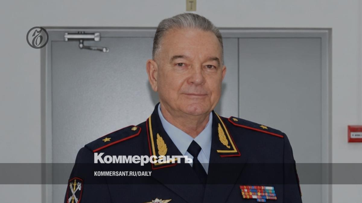 Генерала МВД отправили в СИЗО за обед в ресторане после допроса