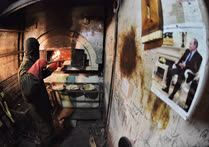 Апрель. Москва. Церемония выпекания мацы для праздника Песах в мацепекарне ешивы «Огалей Яаков»