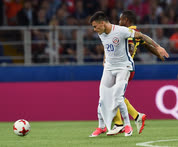 Июнь. Москва. Игрок сборной Чили Чарлес Арангис во время матча Кубка конфедераций FIFA 2017 со сборной Камеруна на стадионе «Спартак»