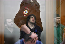 Июль. Москва. Обвиняемые в убийстве Бориса Немцова Хамзат Бахаев, Темирлан Эскерханов и Шадид Губашев во время заседания в Московском окружном военном суде