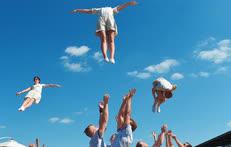 Август. Московская область. Выступление акробатов в парке «Патриот», посвященное Дню Воздушно-космических сил