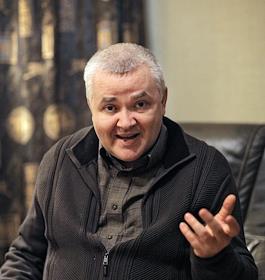 Профессор, доктор филологических наук, заведующий кафедрой русского языка, директор Института лингвистики Российского государственного гуманитарного университета Максим Кронгауз