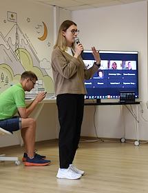 Первый инклюзивный коворкинг Автономной некоммерческой организацией (АНО) 'Пространство равных возможностей', созданный учредителями Everland, в бизнес-центре 'Виктория Плаза' на Бауманской