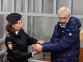 Заседания по делу бывшего председателя правления АКБ 'Экопромбанк' Андрея Туева, обвиняемого в растрате в растрате средств Экопромбанка на сумму более 249 млн рублей, в Ленинском районном суде