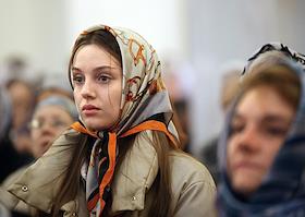 Общероссийский миссионерский крестный ход, посвящённый 600-летию явления Креста Господня близ села Годеново. Освященная копия креста выставлена для молитвенного поклонения верующих в кафедральном соборе Казанской иконы Божией Матери. Торжественное архиерейское богослужение