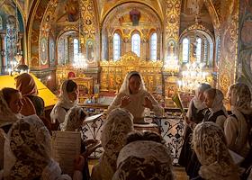 Второй всероссийский фестиваль детско-юношеских и молодежных хоров 'Оптинские встречи на берегах Невы'