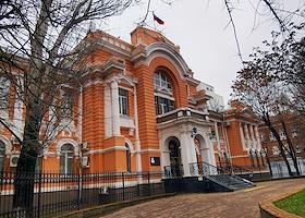 Оглашение приговора по уголовному делу в отношении Ивана Костюкова,  обвиняемого в побеге из-под стражи, посягательстве на жизнь сотрудника правоохранительных органов и судебных приставов, в Ростовском областном суде