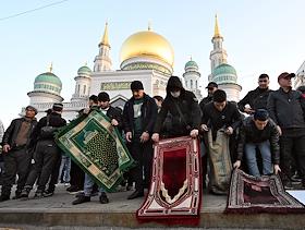 Праздничные мероприятия в день Ураза Байрам в Московской Соборной мечети