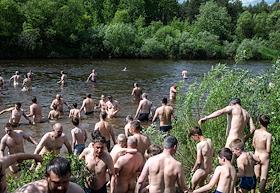 Великорецкий крестный ход. Молитвенное шествие с Великорецким образом святителя Николая Чудотворца к месту его явления