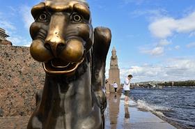 Последствия шторма в Санкт-Петербурге. Наводнение на Университетской набережной