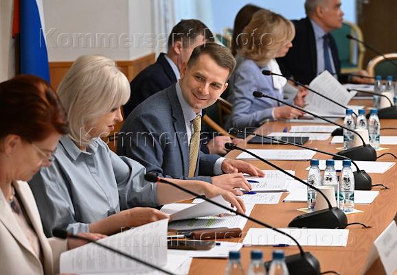Заседание Комитета по труду, социальной политике и делам ветеранов в Государственной думе (ГД) России