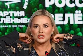 Пресс-конференция экологической партии 'Зеленые', посвященная оглашению списка кандидатов в депутаты Госдумы, включая федеральную пятерку, и ключевым политическим планам партии на предстоящую кампанию в пресс-центре ТАСС