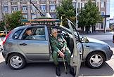 Праздничные мероприятия, посвященные 95-й годовщине создания Воздушно-десантных войск (ВДВ) России, на площади Ленина и возле памятника В.Ф. Маргелову в Донецке