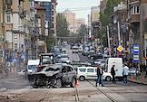 Последствия удара БПЛА по офисному зданию и внутреннему двору Министерства угля и энергетики ДНР в центре Донецка