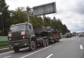 Перевозка исторической военной техники в Москве